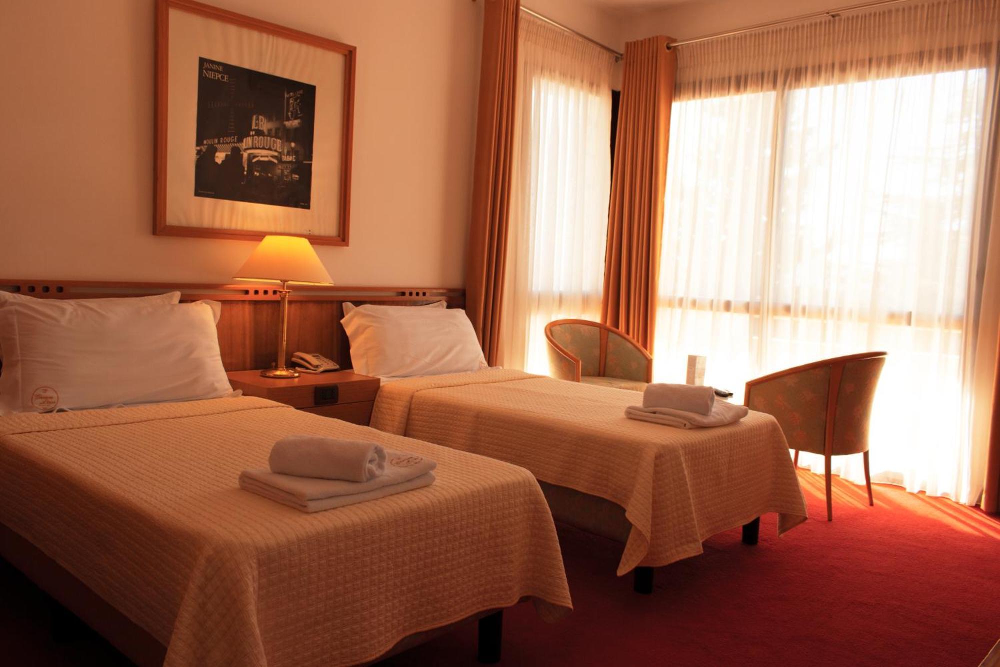 Chateau Linza Resort Tiranë Luaran gambar
