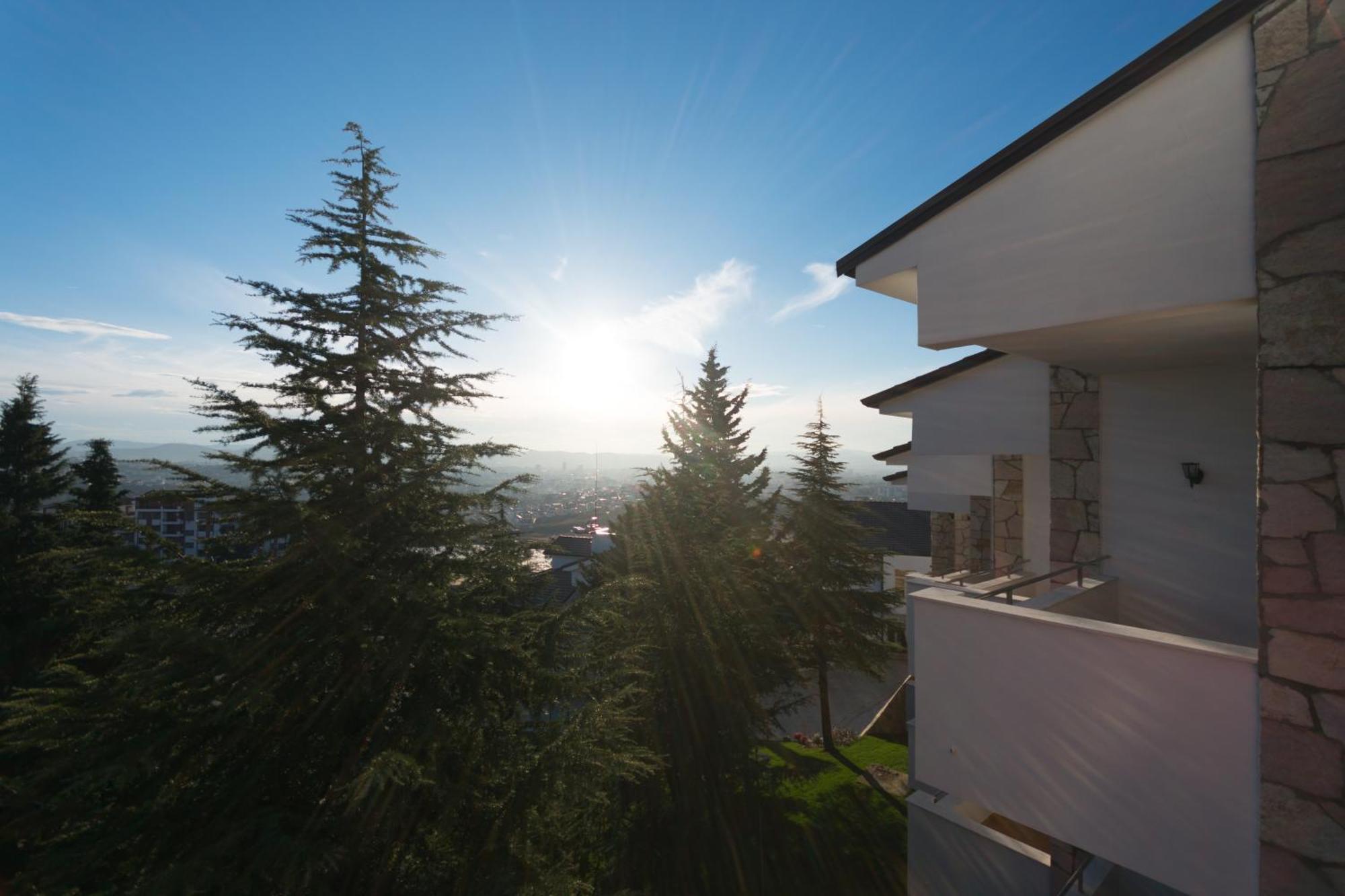 Chateau Linza Resort Tiranë Luaran gambar